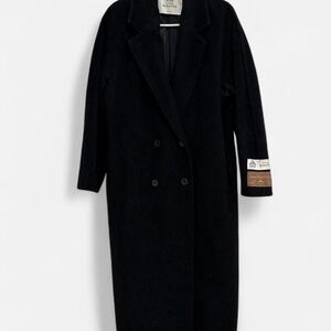 Aritzia Babaton Long Black Teddy Coat. Size: 3
